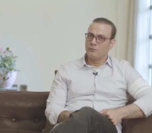 دانلود آهنگ علیرضا قربانی گشته خزان (کیف انگلیسی)