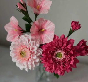 دانلود آهنگ گل سرخ بوسه رو رو لبای من بزار