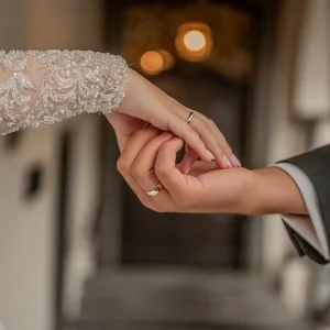 دانلود آهنگ ببین چقدر پات وایسادم تا اسمت بیاد تو شناسنامه ام