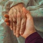 دانلود آهنگ مامان نگاه کن منو دانلود آهنگ مامان نگاه کن منو